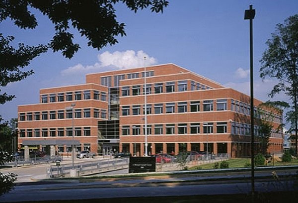 <p>5 Story Parking Garage with three floors of office space above.</p>